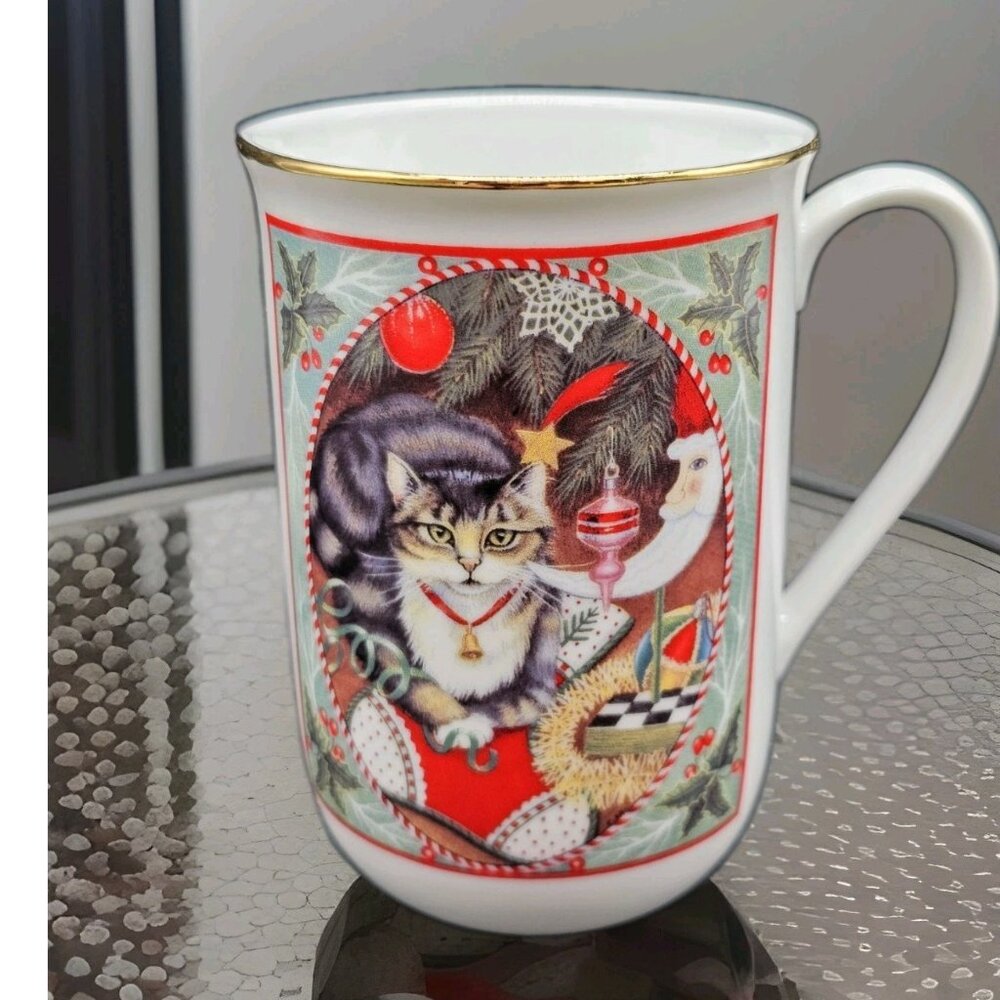 Vintage Mischievous Cat Under The Christmas Tree Coffee Cup Mug Russ Berrie & Co